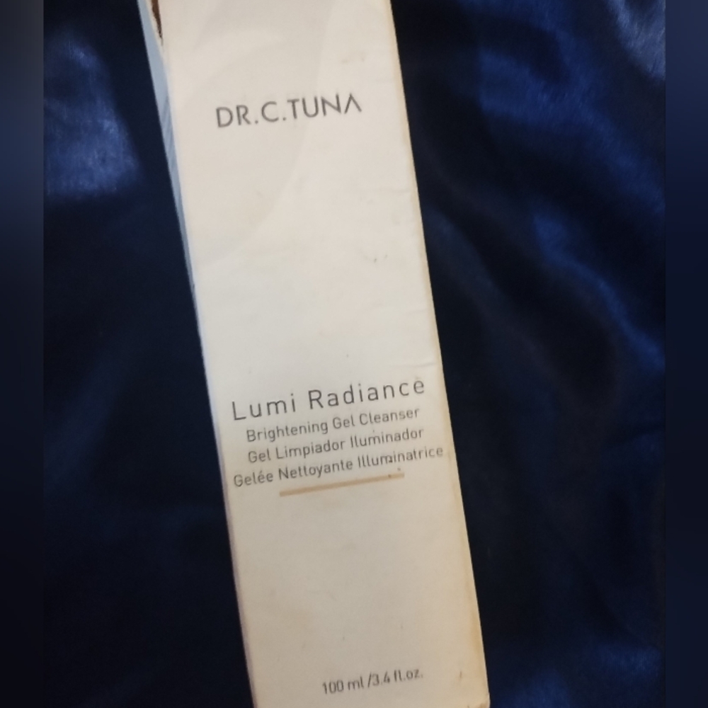 Dr. C. Tuna Lumi Radiance Brightening Facial Cleanser NIB